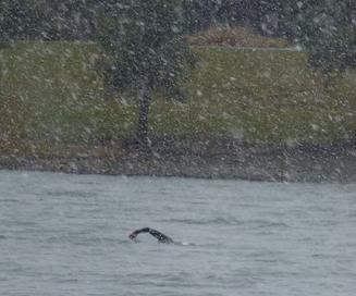 53 snow swiming