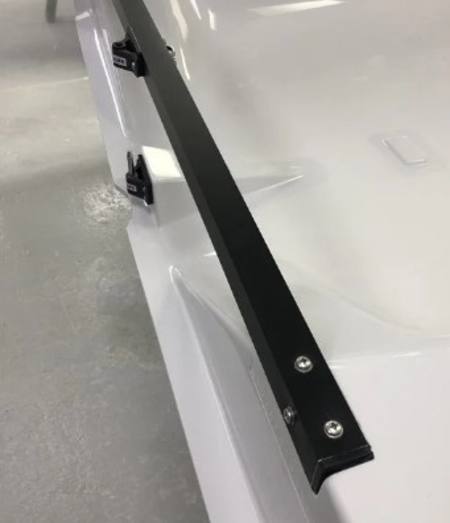 Transom Bar - Black Anodised